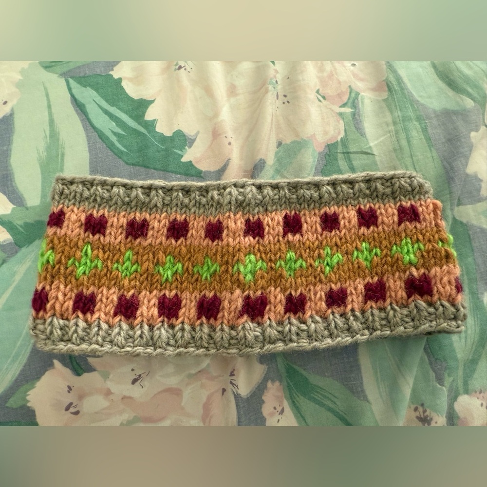 NWOT 100% Wool Headband Handmade in Nepal